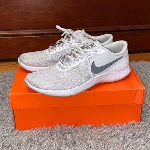 Women’s Nike Flex Contact